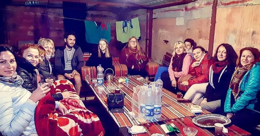Guest House Attallah ワディ・ムーサ エクステリア 写真
