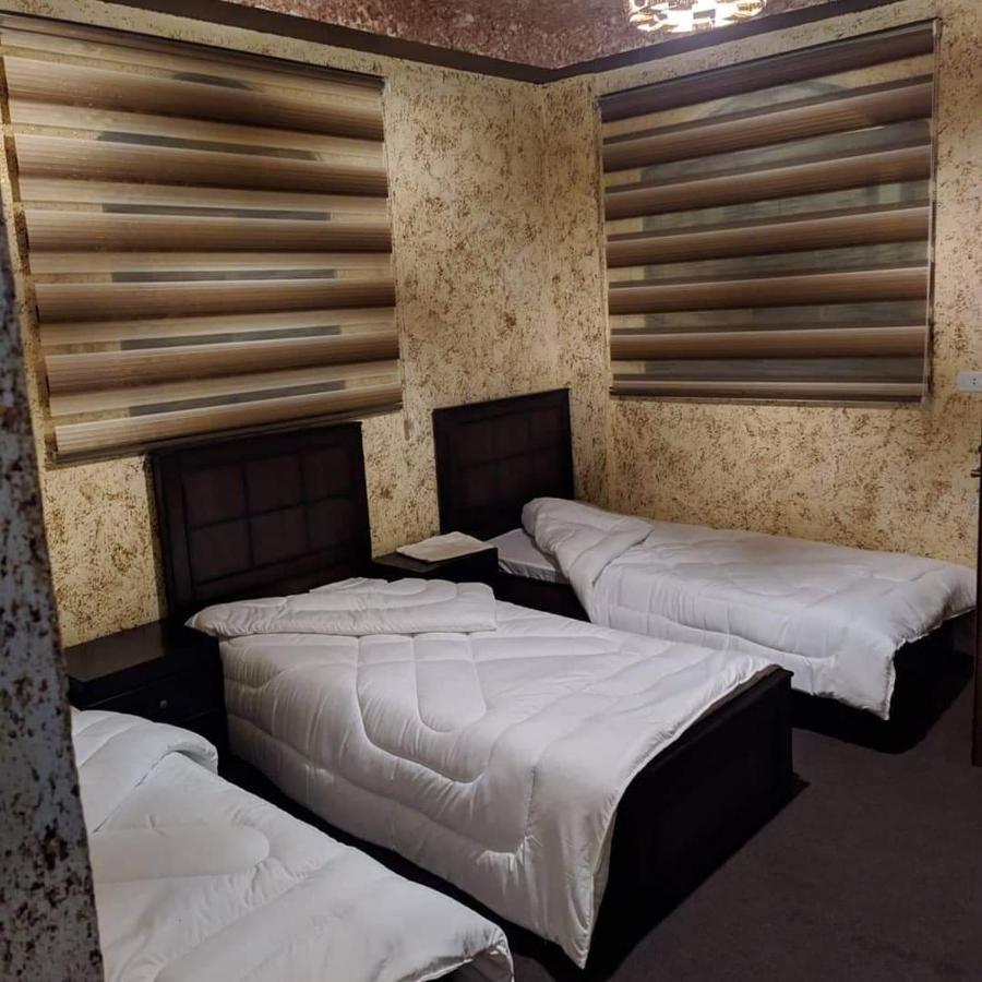 Guest House Attallah ワディ・ムーサ エクステリア 写真